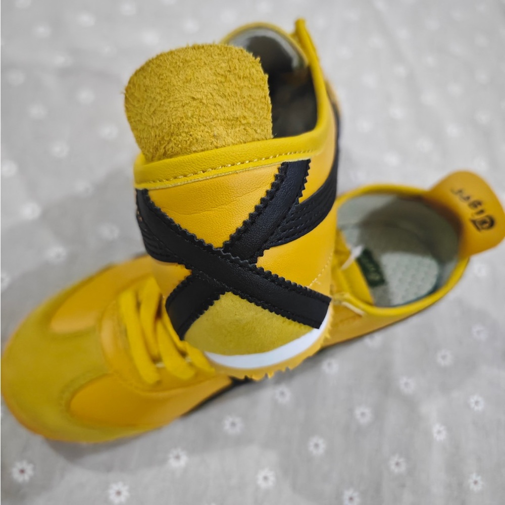 Onitsuka Tiger Mexico 66 Sneakers - Bright Yellow with Black Stripes - Picture 6 of 7